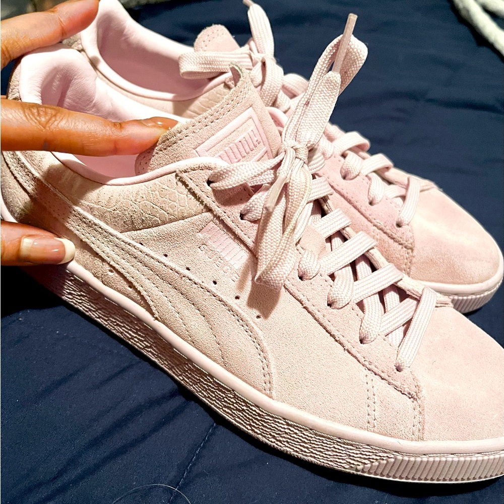 Puma Suede Classic Sneakers (Pastel Lavender Women’s 9)